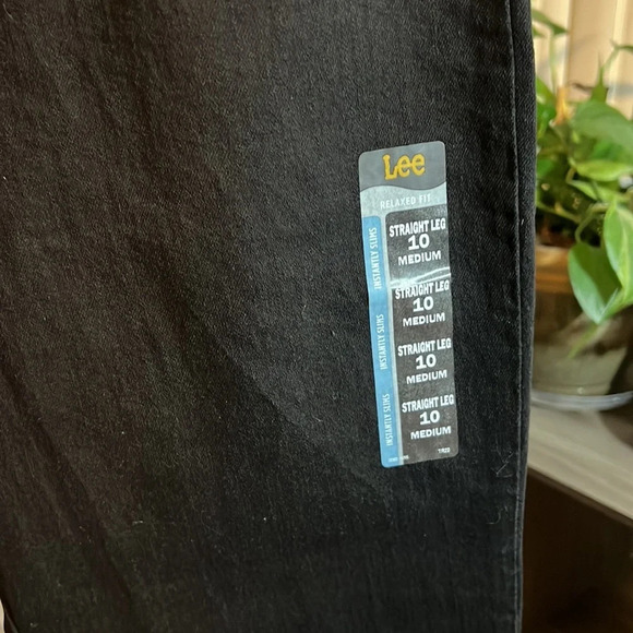 Lee Instantly Slim Classic Fit Black Denim High Rise. Size 10 Medium - Picture 3 of 6